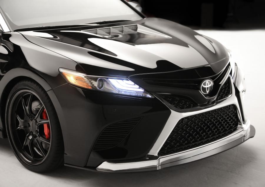 Детали экстерьера Toyota Camry by Kyle Busch 2017 года  (фото 6 из 11)